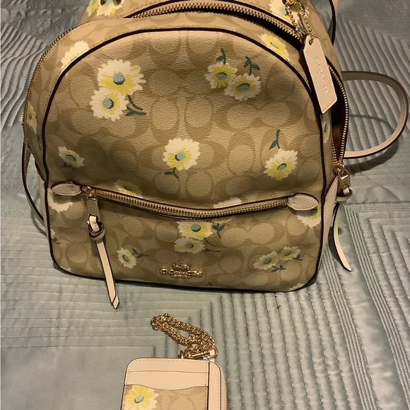New Coach Jordyn Backpack & Wallet Daisy Canvas Print - Picture 15 of 16